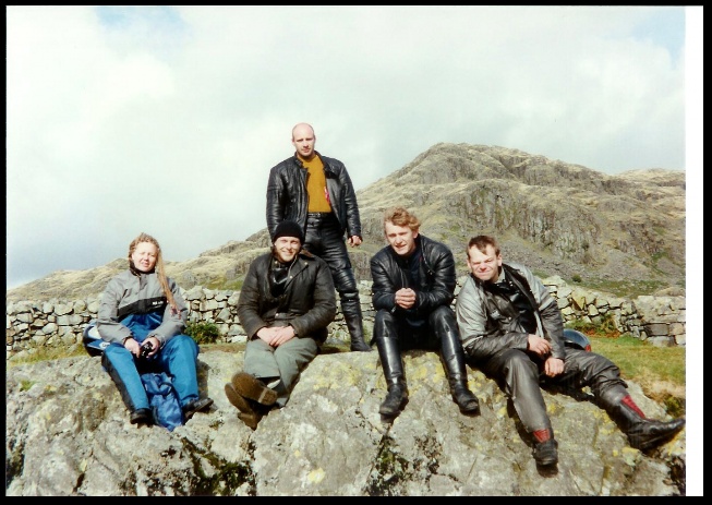 640x449 pixels (133K)